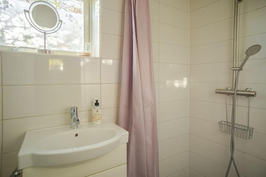 Outstanding Apartment Close To Gothenburg คุงยัลว์ ภายนอก รูปภาพ