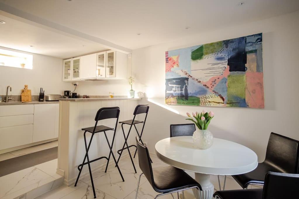 Outstanding Apartment Close To Gothenburg คุงยัลว์ ภายนอก รูปภาพ